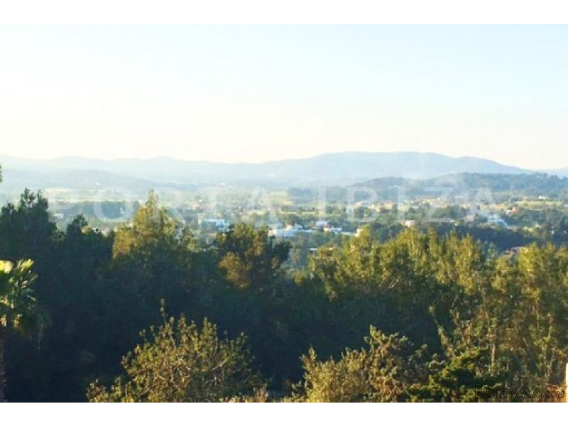 Plot in Siesta with construction license