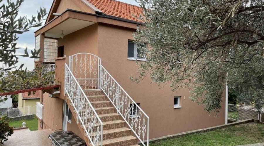 Prodaje se kuca - 8