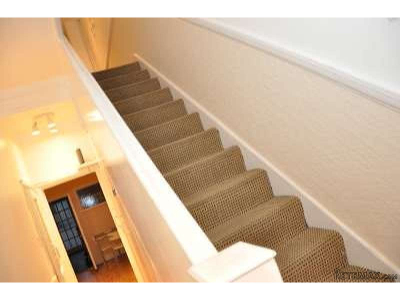 Single with single bed near Turnpike.. - 2