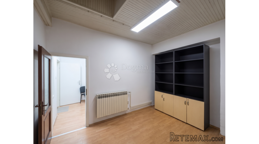 NAJAM CENTAR Atraktivan poslovni prostor u centru 73 m² - 3
