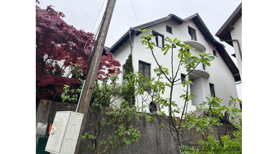 Mikulići – odlična investicija, kuća 283 m² s velikim potenc