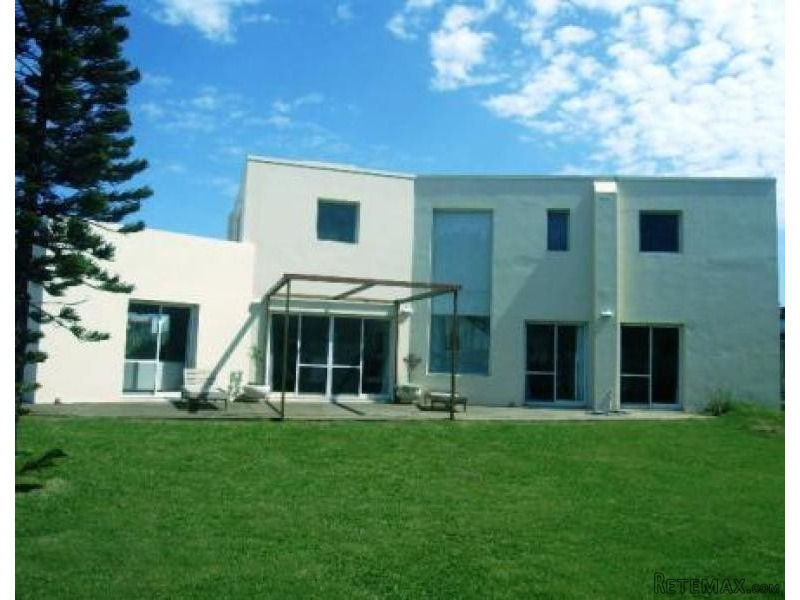 4 Bedroom House - For Rent -.. - 2