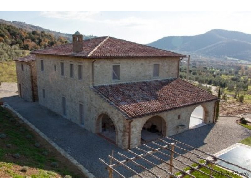Newly Restored Farmhouse With Pool Near..