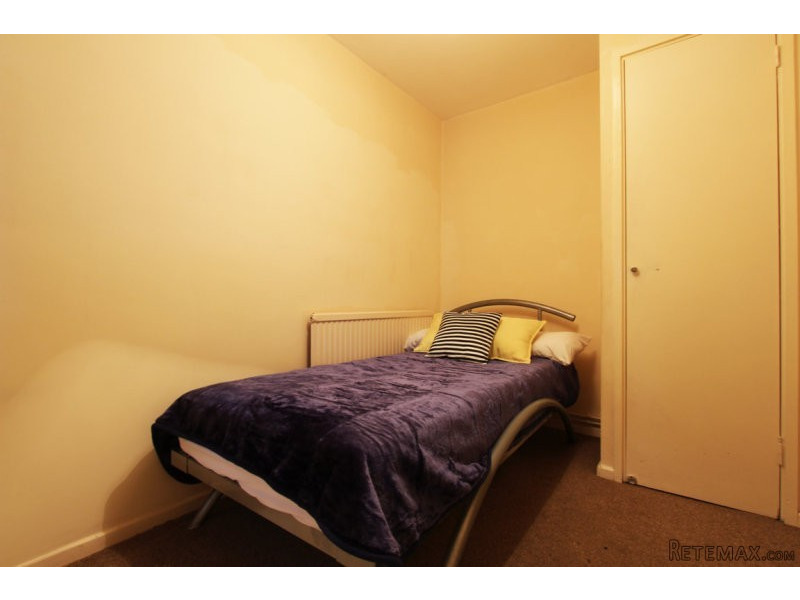 Single with single bed near Maida Vale..