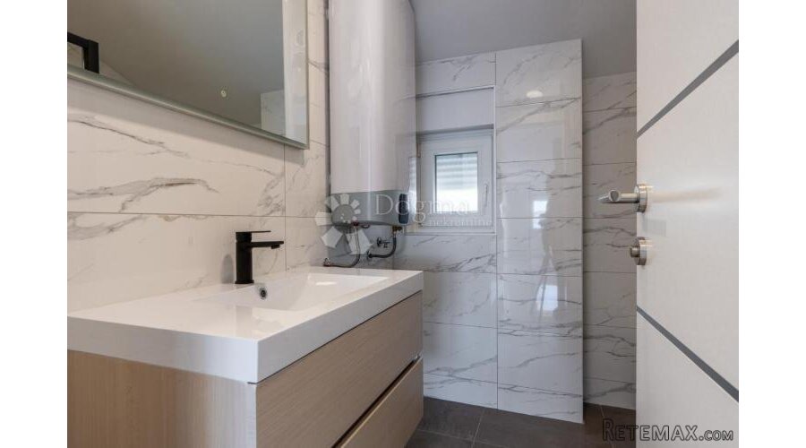 Apartman u blizini mora sa prekrasnim pogledom - 3