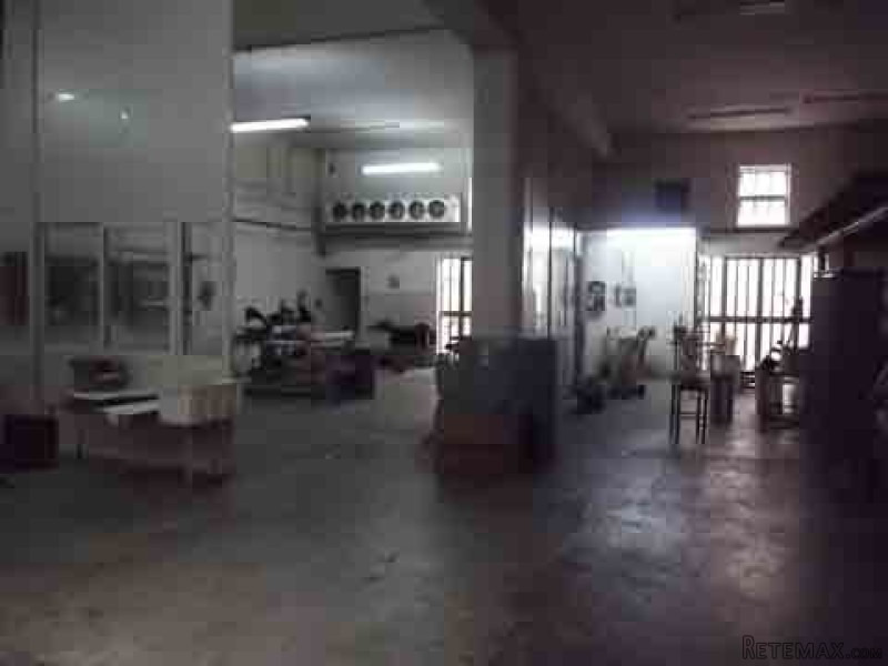 Garage/warehouse, Expertly Converted - 2