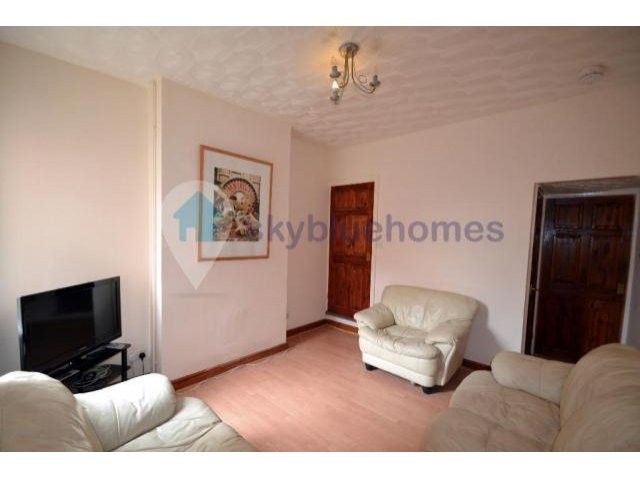 House - TV INCLUDED IN ALL BEDROOMS AND.. - 2
