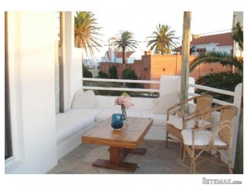 4 Bedroom House - For Rent - Peninsula