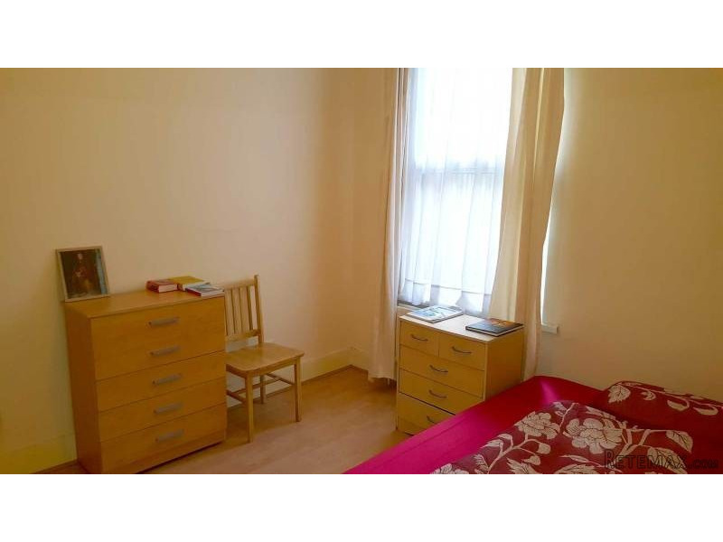 Double room, Zone 3, Leyton