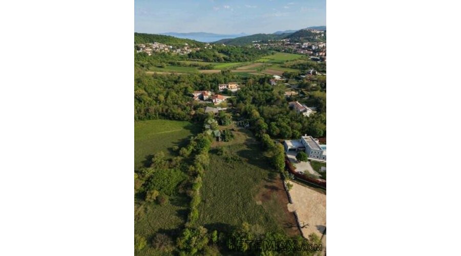 Građevinsko zemljište u centru Labina - 2