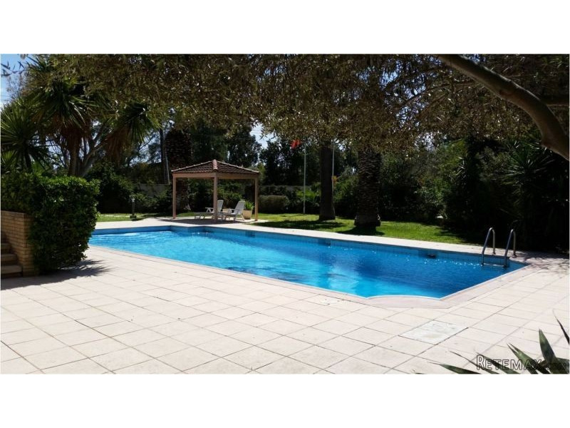 UNIQUE LUXURIUS VILLA FOR RENT IN 2500..