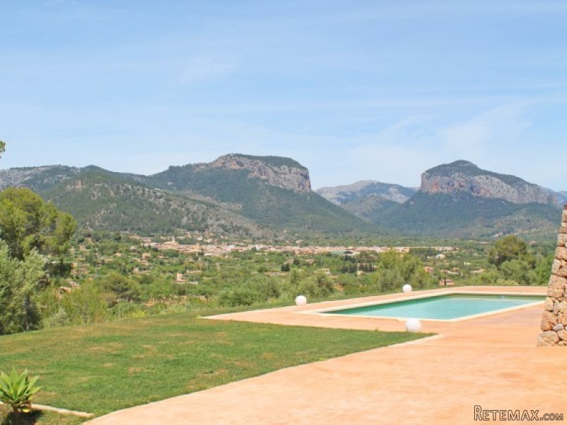 Beautiful Country House With Stunning..