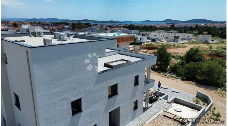 VODICE - PREDIVNI STAN U NOVOGRADNJI , TOP CIJENA - 2