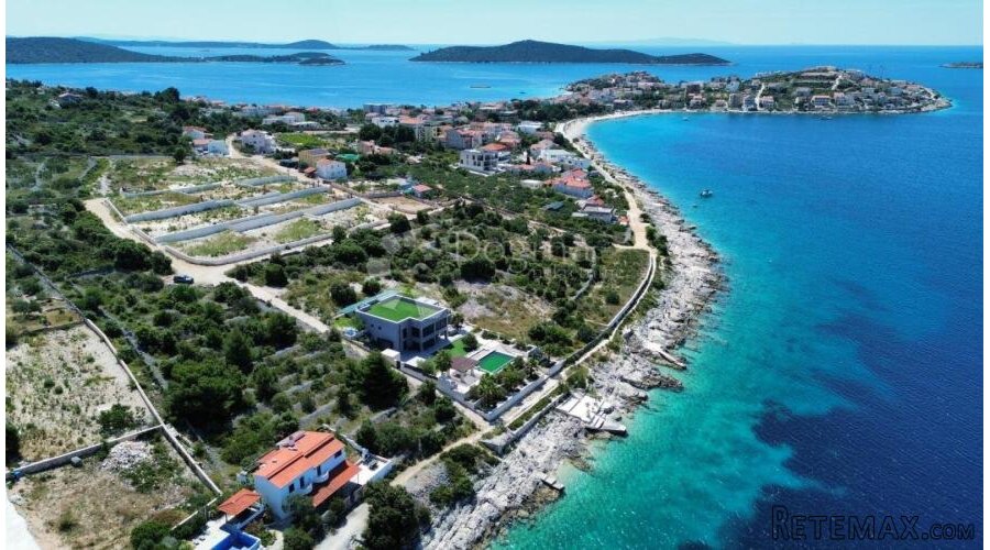 SEVID- SPEKTAKULARNO ZEMLJIŠTE 50M OD MORA