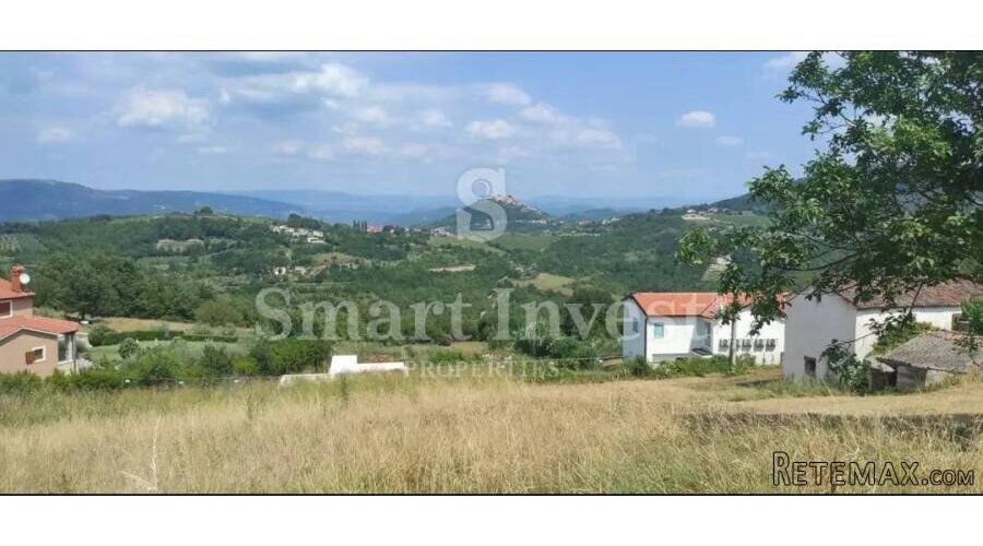 MOTOVUN, zemljište i kuća s pogledom na Motovun - 2