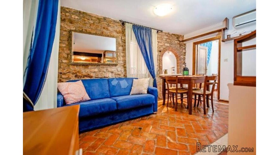 ROVINJ - KUĆA SA ŠEST APARTMANA U SRCU STAROG GRADA