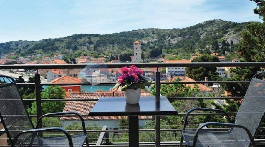 Šibenik, Tisno, vrhunska kuća