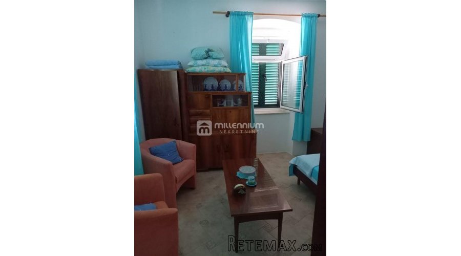 Mali Lošinj, 200m2, samostojeća kuća, 2. red od mora - 2