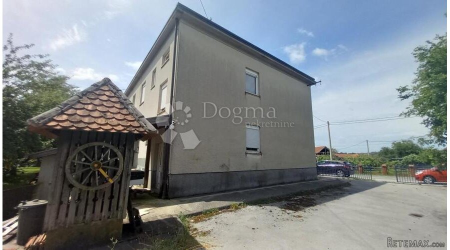 Kuća 380m2 s okućnicom (5000m2) + garaža - 3