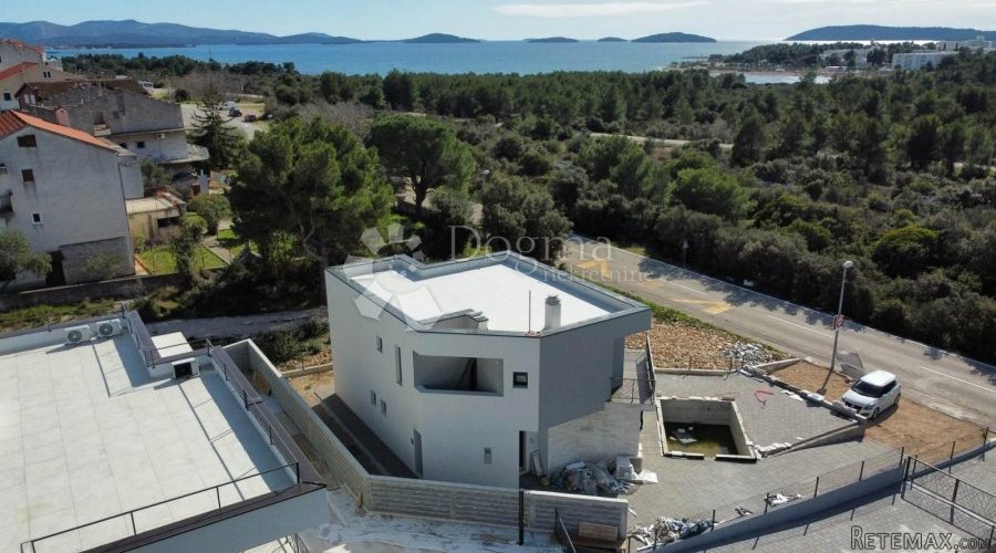 PODSOLARSKO (ŠIBENIK ) - PREDIVNA VILLA S POGLEDOM - 4
