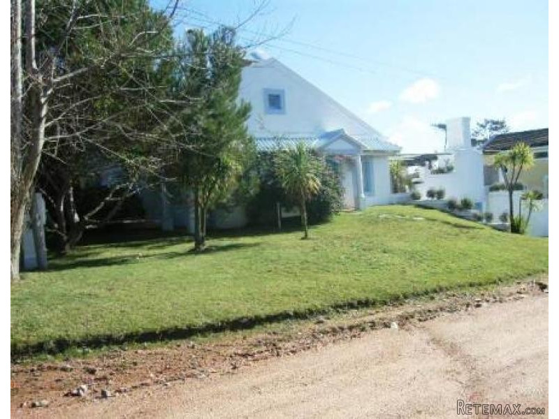 4 Bedroom House - For Rent -.. - 2