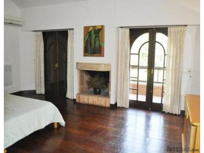 4 Bedroom House - For Rent - Beverly.. - 2