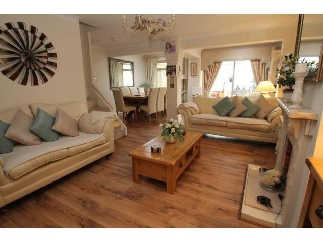 3 bedroom Property For Rent: Arundel.. - 2