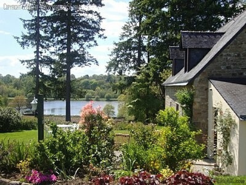 A gorgeous gite complex, sat on a..