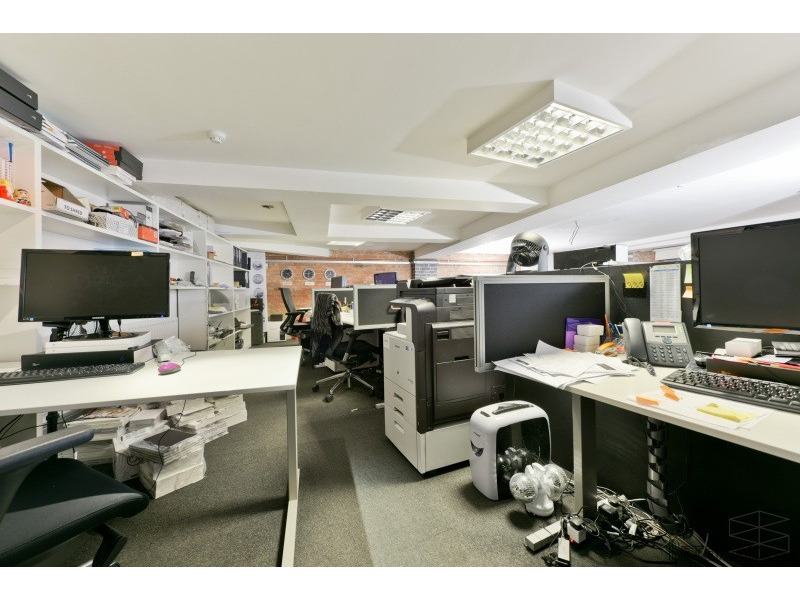 Tilney Court, EC1V - 2
