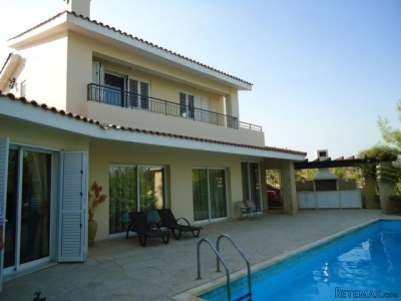AMAZING OPPORTUNITY!!! For rent for..