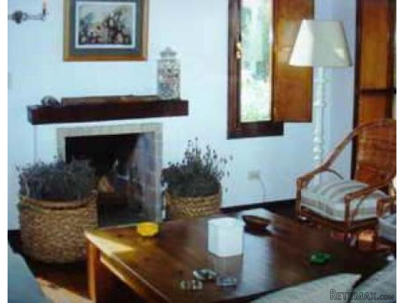3 Bedroom House - For Rent -.. - 2
