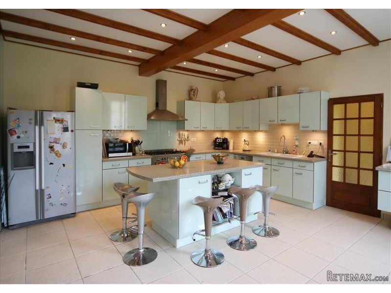 Spacious And Well Renovated Charentaise.. - 2