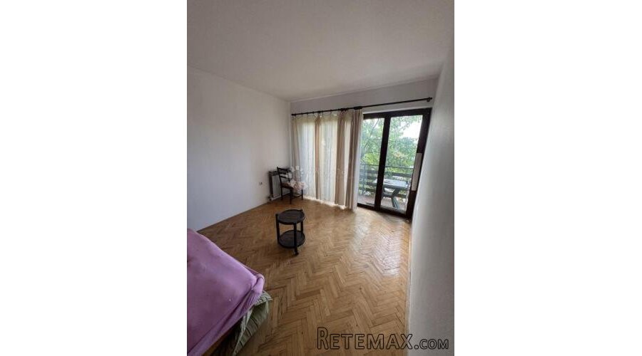 STAN U KUĆI ZA KOMPLETNU RENOVACIJU