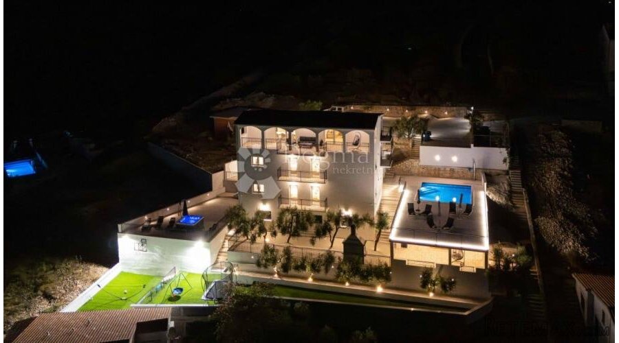 SEVID -PROSTRANA VILLA 50M OD MORA S TOP POGLEDOM - 2