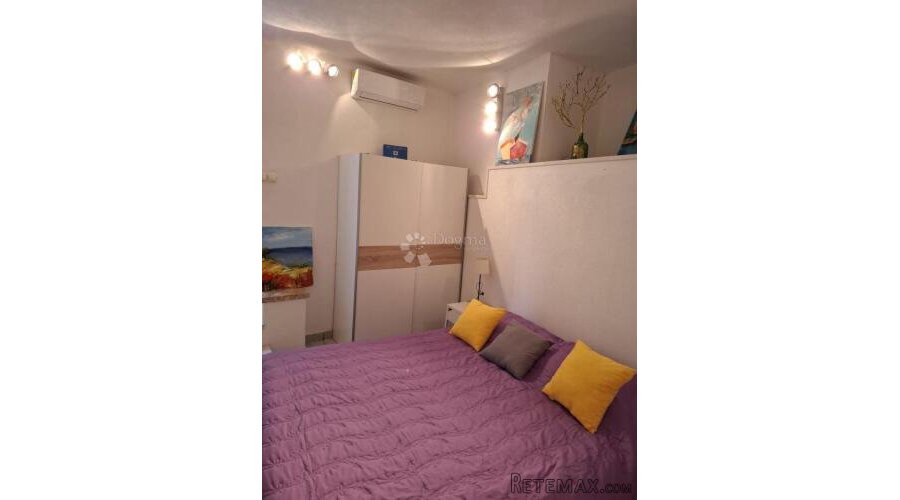 PRODAJA DVA APARTMANA S POSEBNIM ULAZOM U ISTOJ KUĆI – KAŠTE - 3