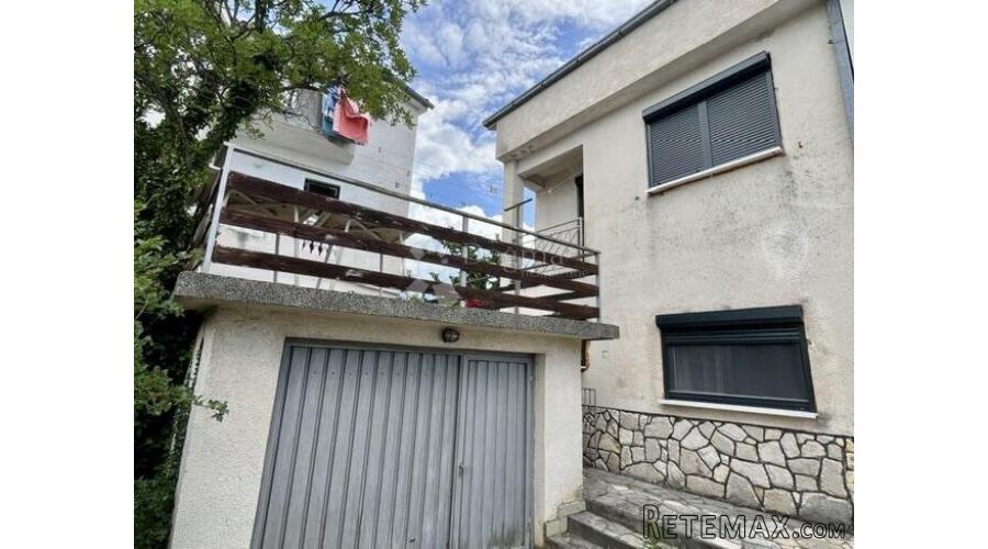 Jadranovo,dvojna kuća 250 m od mora