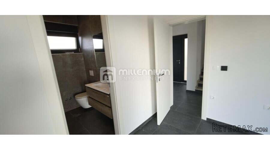 Otok Krk, Linardići, 200m2, samostojeća kuća s bazenom - 15