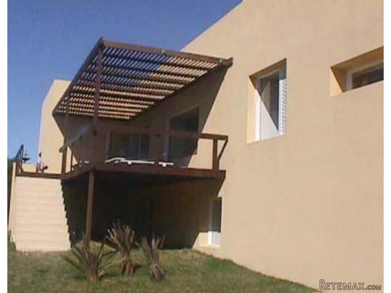 4 Bedroom House - For Rent -..