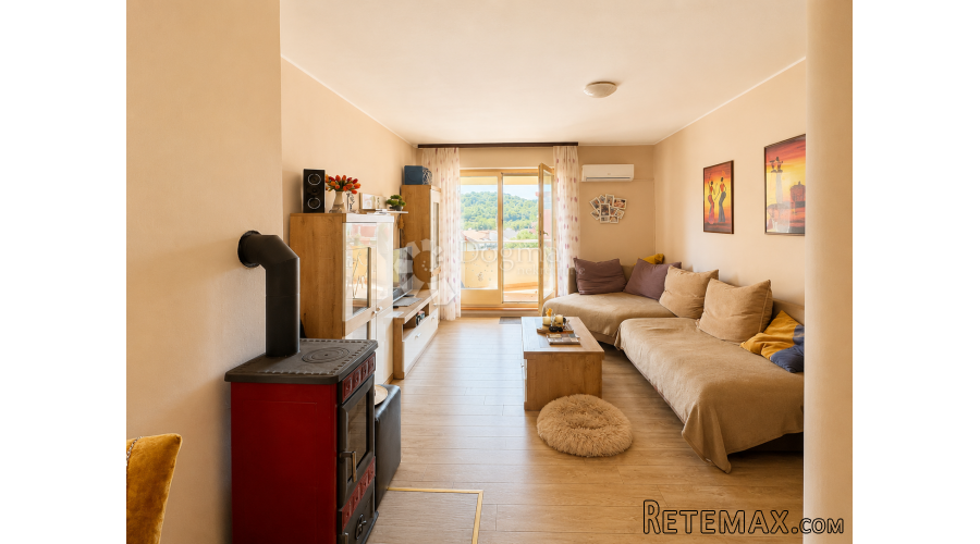ŠUBIĆEVAC, PROSTRAN DVOSOBAN STAN 73,45 m2 - 2