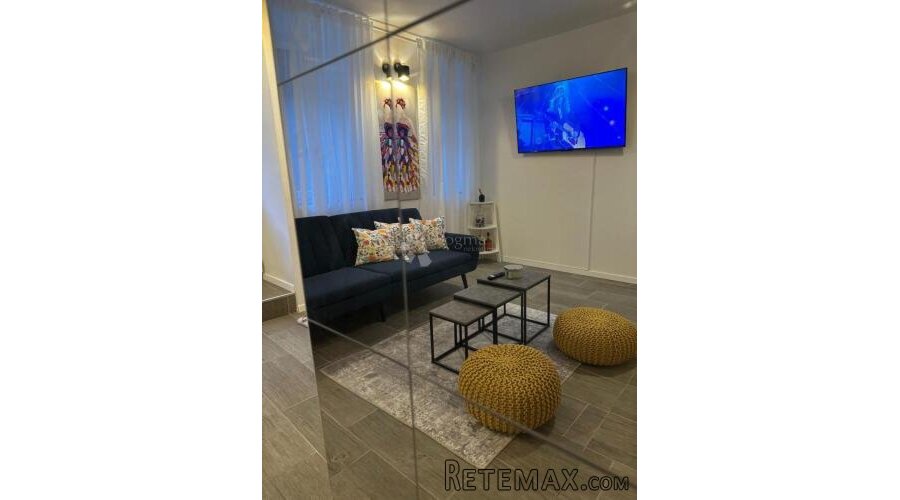 Moderan stan centar - 2