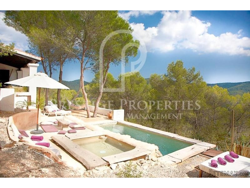Peaceful hill top location with..