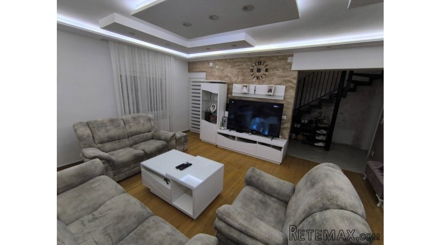 Prodajem duplex stan u Indjiji