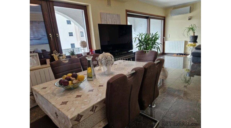 KUĆA S 4 APARTMANA - DRUGI RED OD MORA - 3