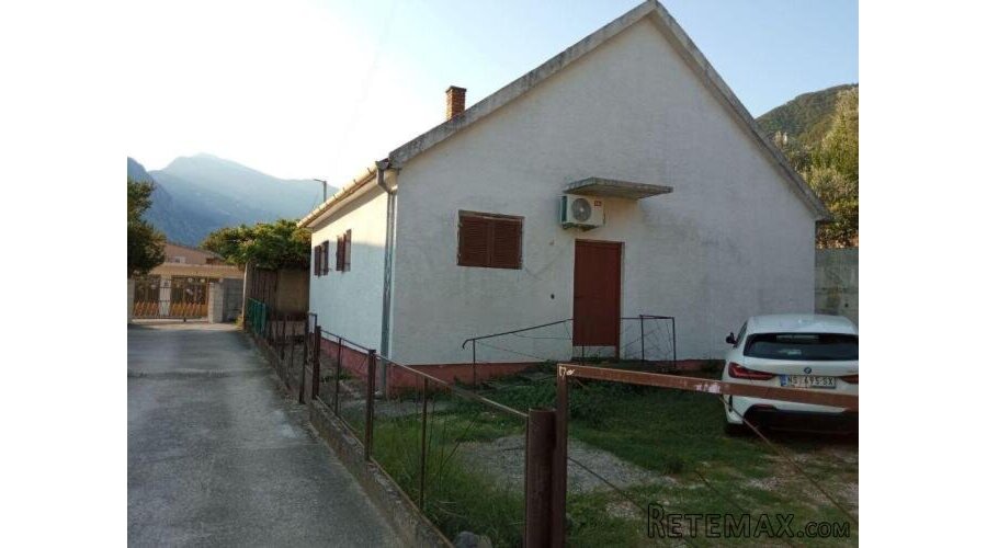 Prodajem kucu na moru Kotor-Prcanj