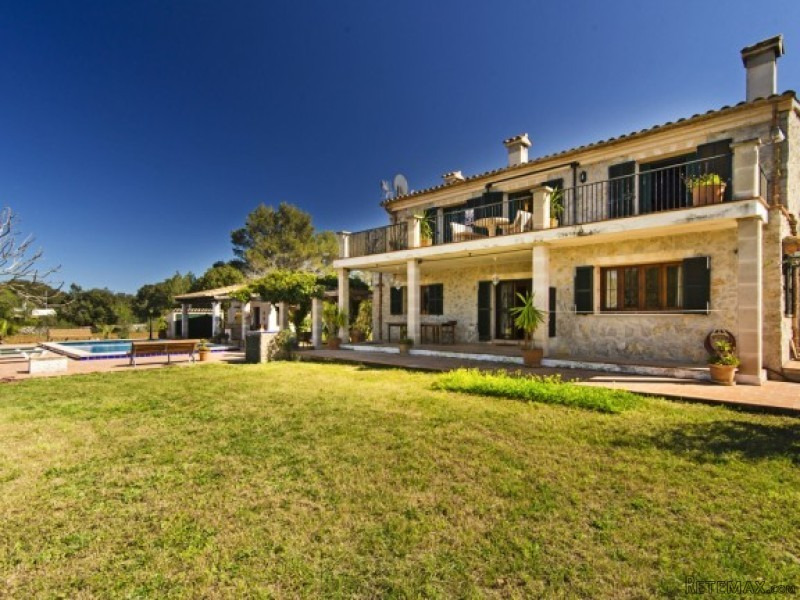 Cosy Finca With Stone Facade In Private..