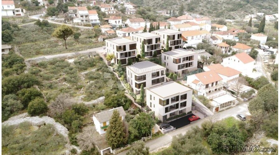 N6 S4 Ekskluzivni vrhunski apartman 100 metara od plaže Pelj