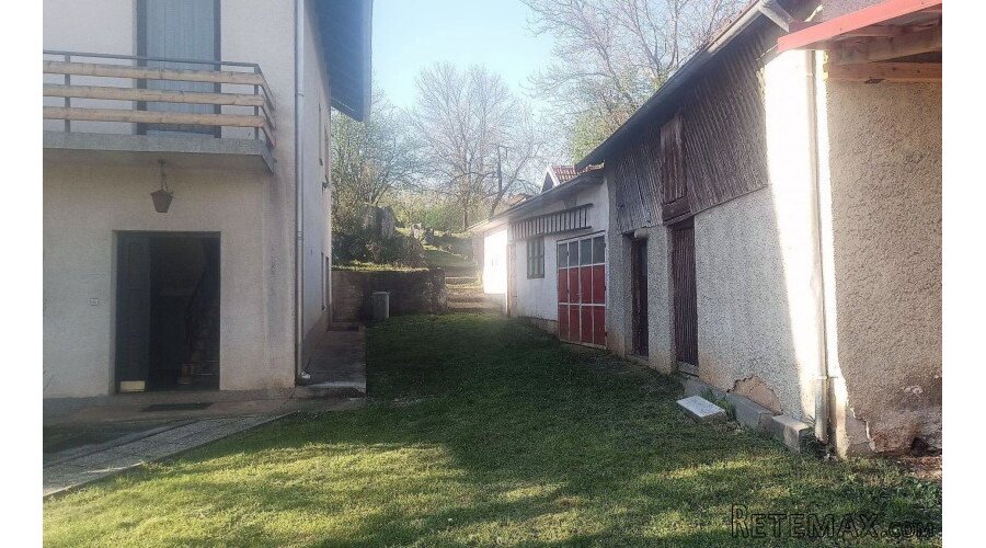 Kuća na prodaju - 2