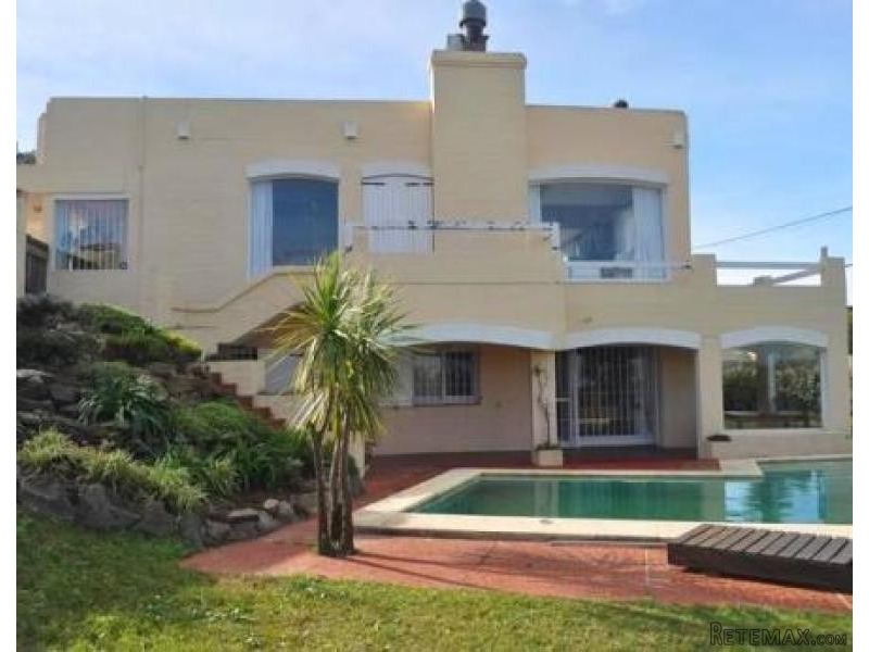 4 Bedroom House - For Rent - El Chorro