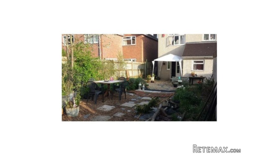 Beautiful detached house in Winchester