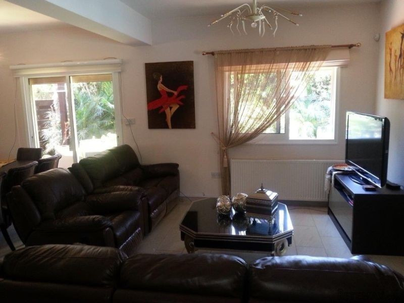 Cozy House for RENT in Agios Tychonas - 2